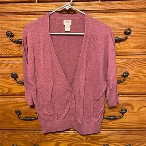 Pink Cardigan Sweater with Long Sleeves and V-Neck
